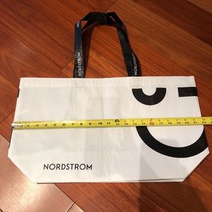 Nordstrom reusable shopper tote shopping bag